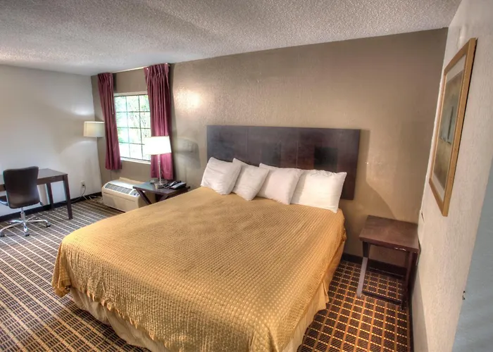 Americas Best Value Inn- Helen